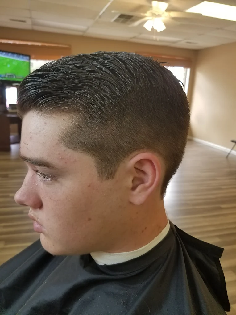 Beard trim and cut